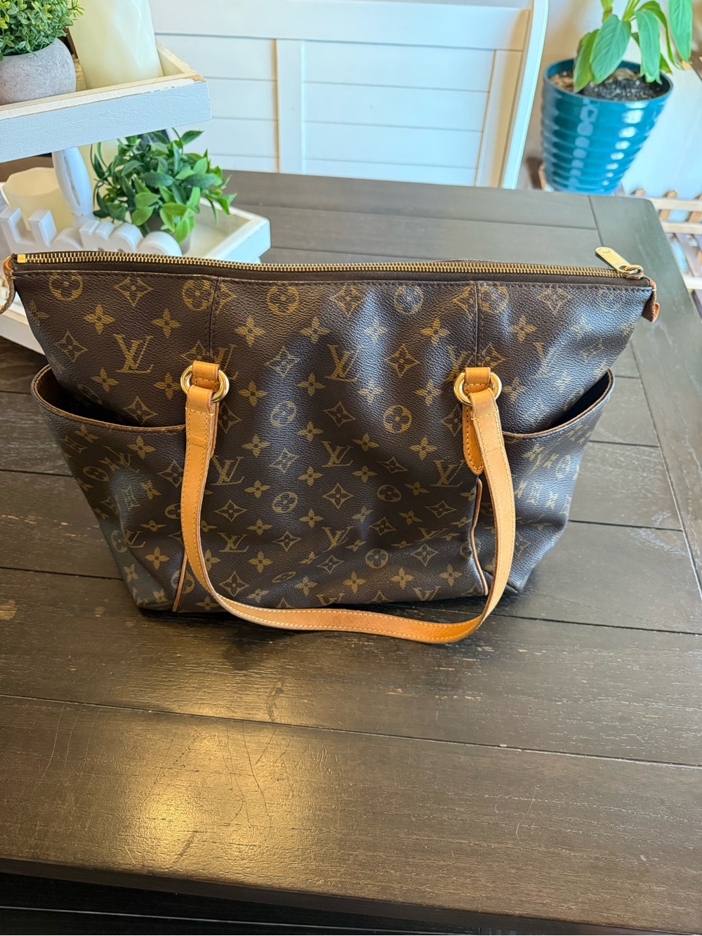 Louis Vuitton Monogram Canvas Totally MM Tote Bag